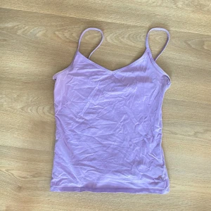 Linne  - Ljuslila linne från Cubus 