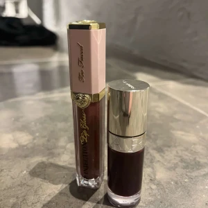 Clarins lipoil & too faced lipgloss  - Fina läpprodukter. En för 200kr, två för 350kr. 
