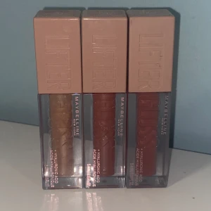 maybelline lipgloss - 1 för 50, 2 för 80 och 3 för 100💝oanvända allihop!