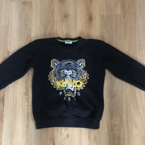 Kenzo tröja  - Storlek S, bra skick nästan aldrig använd 