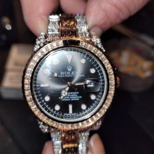 Klocka  - Mycket snygg klocka