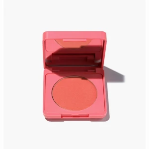 Caia blush  - Blush från Caia i färgen ”Cake pop”, nypris 245kr 🩷 Endast testad