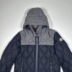 MONCLER