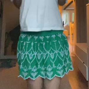 Mönstrad kjol - Säljer en jättesöt mönstrad kjol❤️ Den finns inte att köpa längre