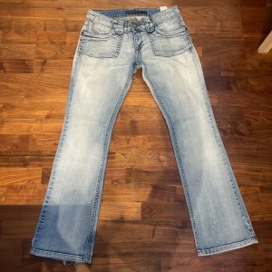 Lågmidjade bootcut jeans  - Ljusblå lågmidjade bootcut Jeans från only🔥🔥