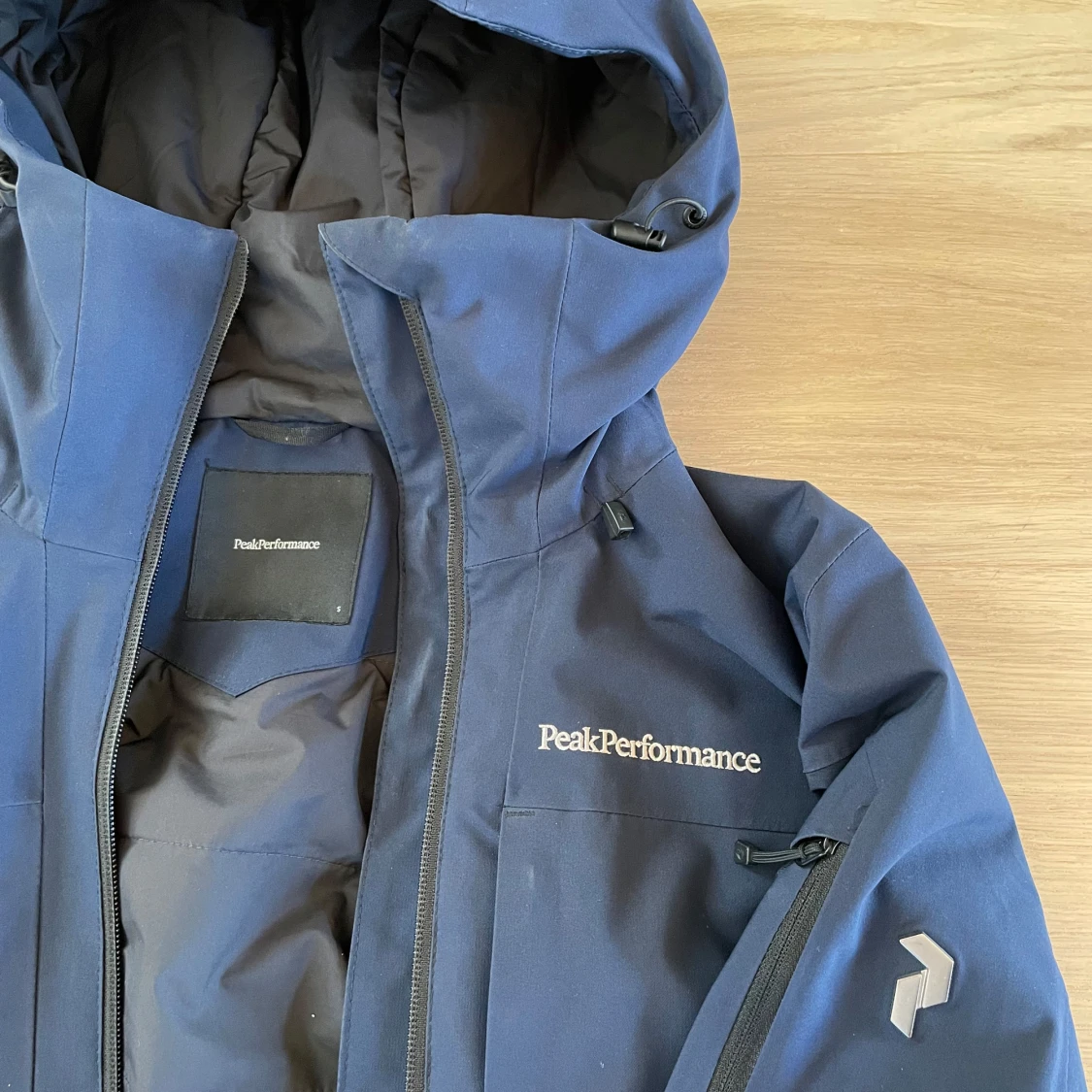 Blå Peak Performance jacka - 1