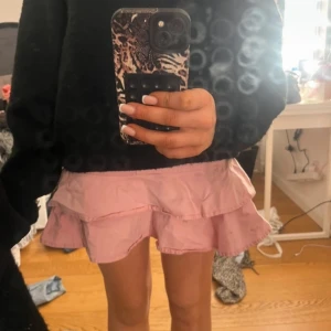 Rosa kjol - Jätte söt rosa kjol💞💞