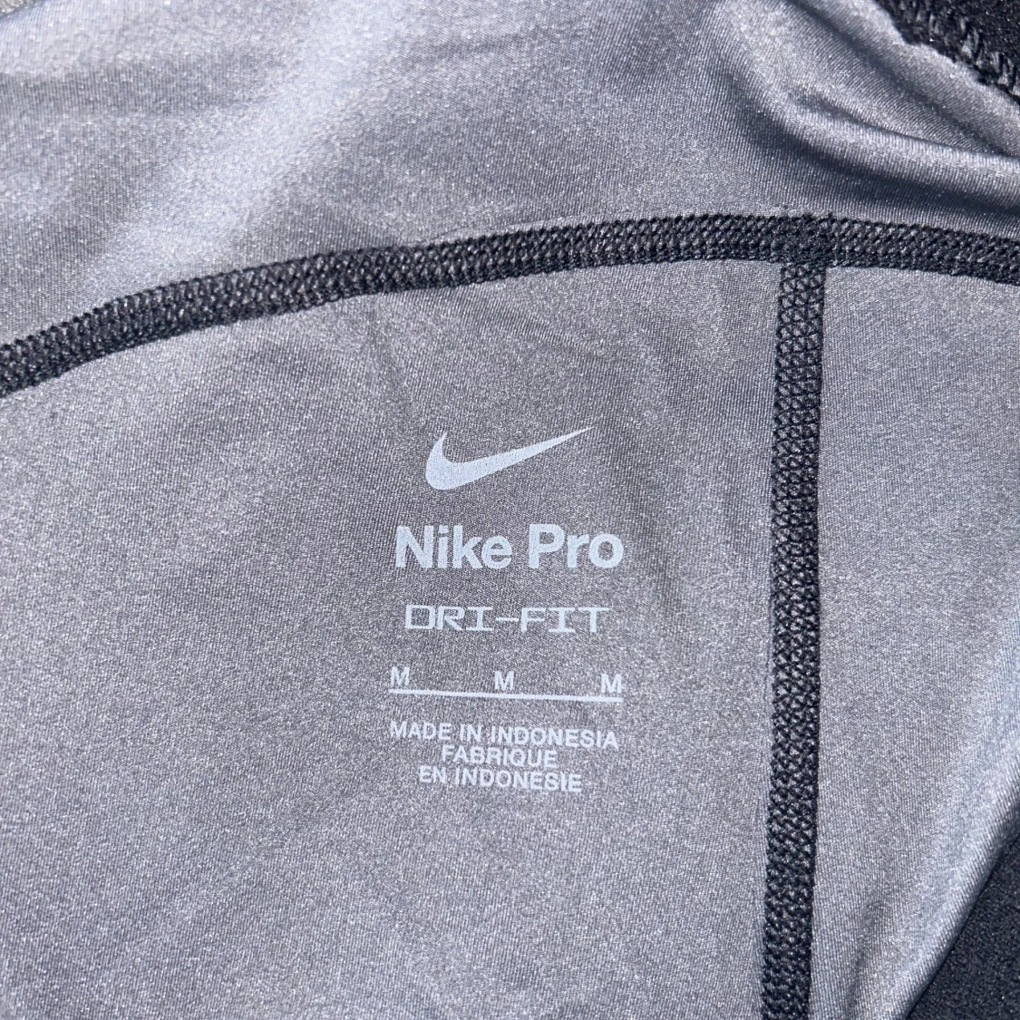 Svarta leggings från Nike Pro - 4