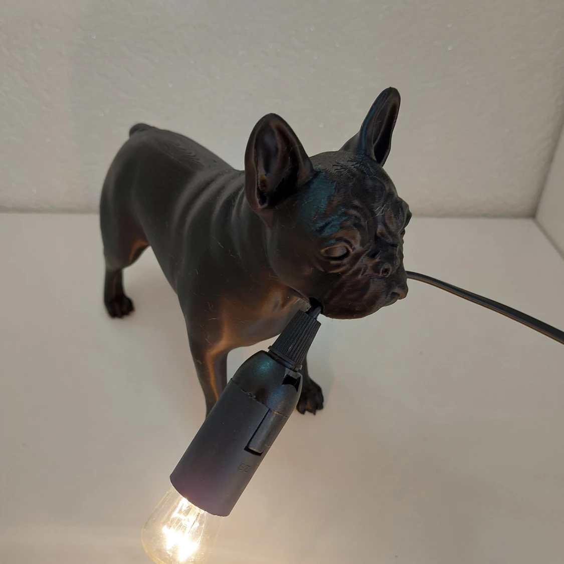 Svart hundformad bordslampa - 3