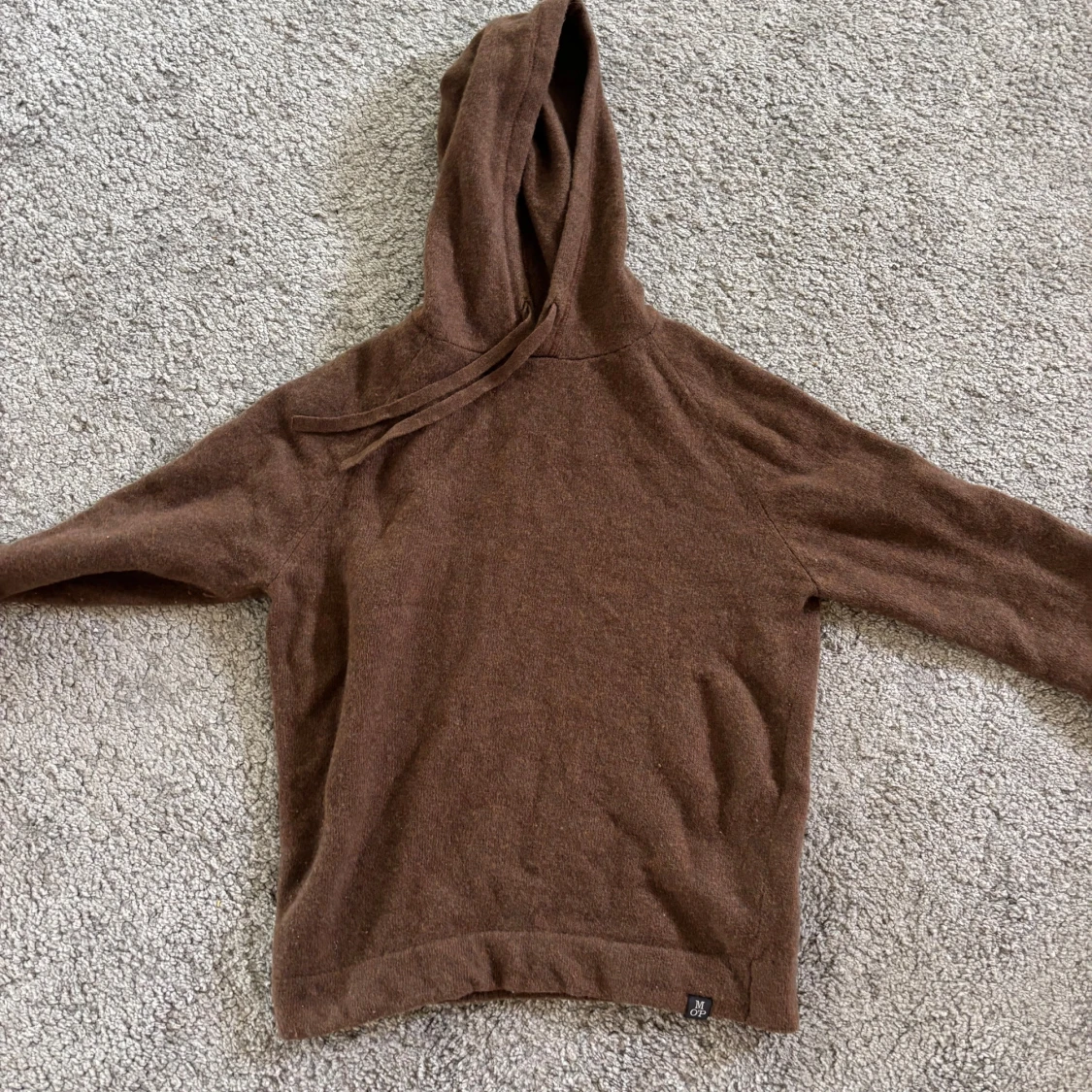 Brun hoodie i ull från Marc O'Polo - 1