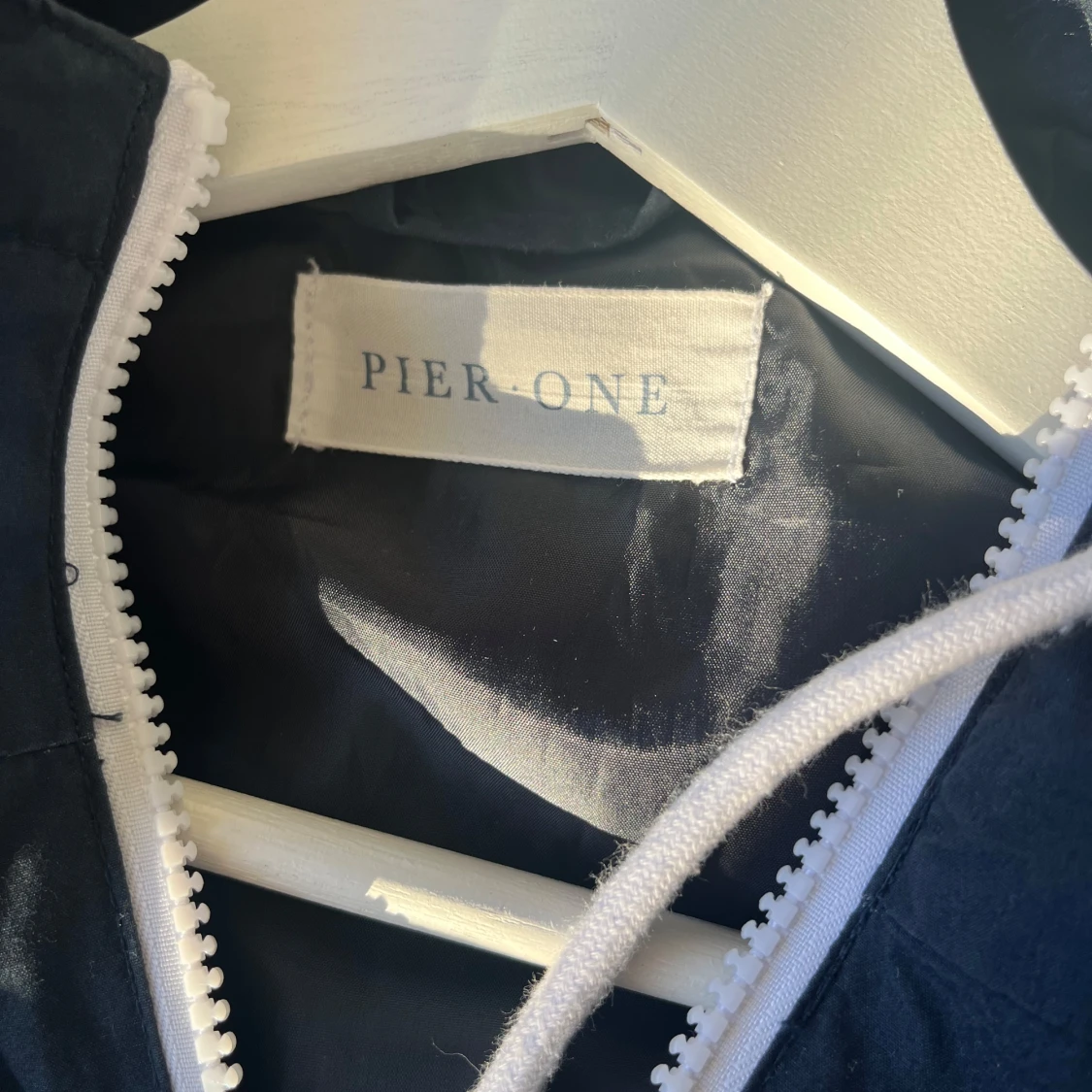 Mörkblå vindjacka från Pier One - 1