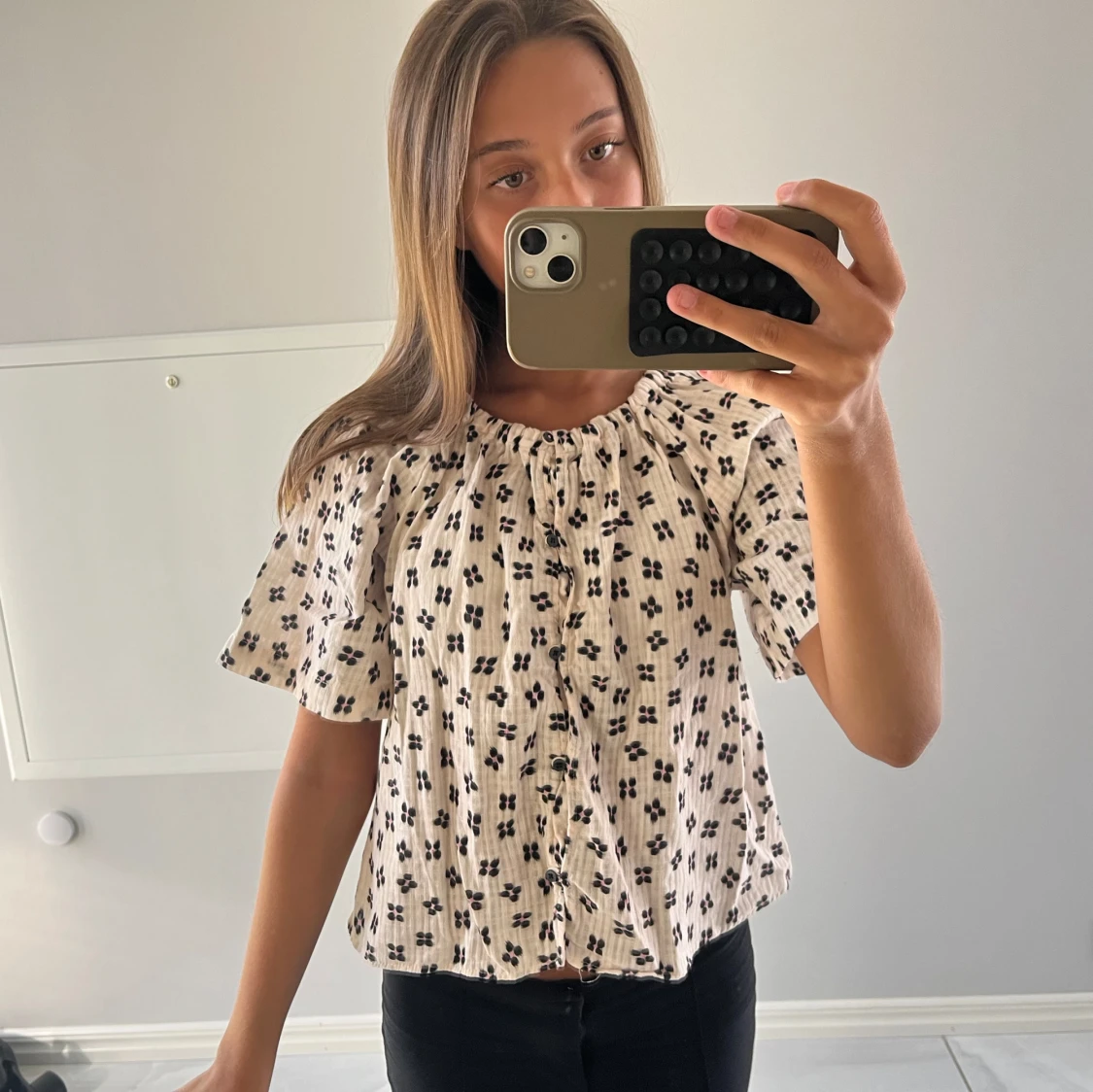 Beige/svart/rosa mönstrad blus