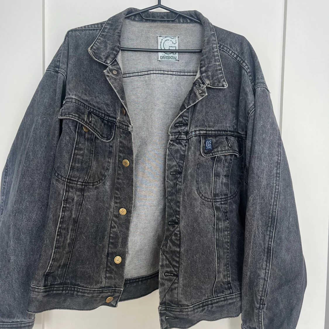 Svart jeansjacka från G Division