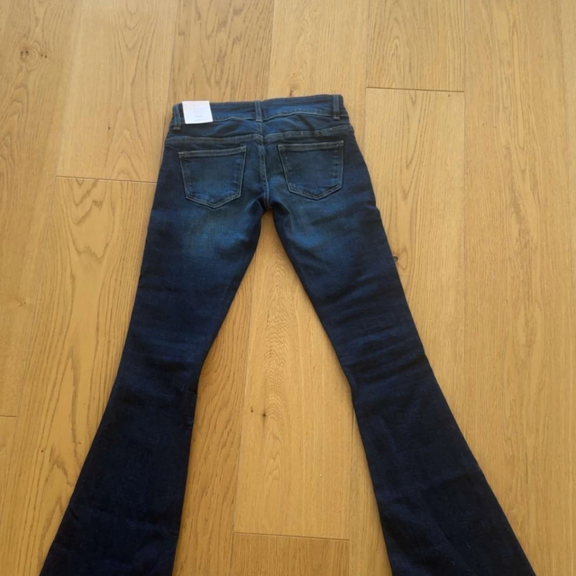 Blå bootcut jeans från Gina Tricot XXS - 1