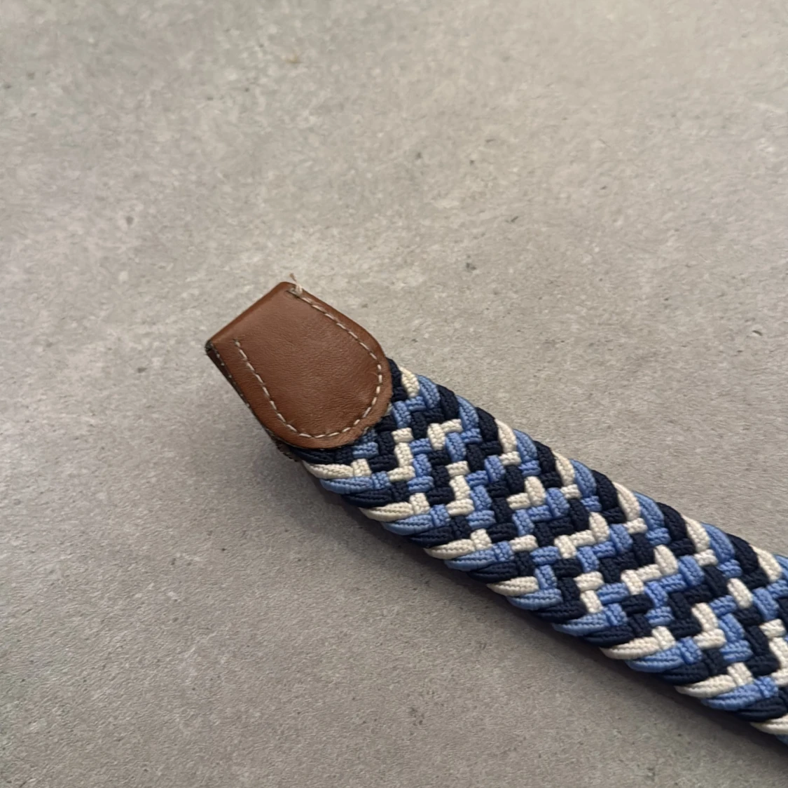 Blå Flätat bälte från onewear - 2