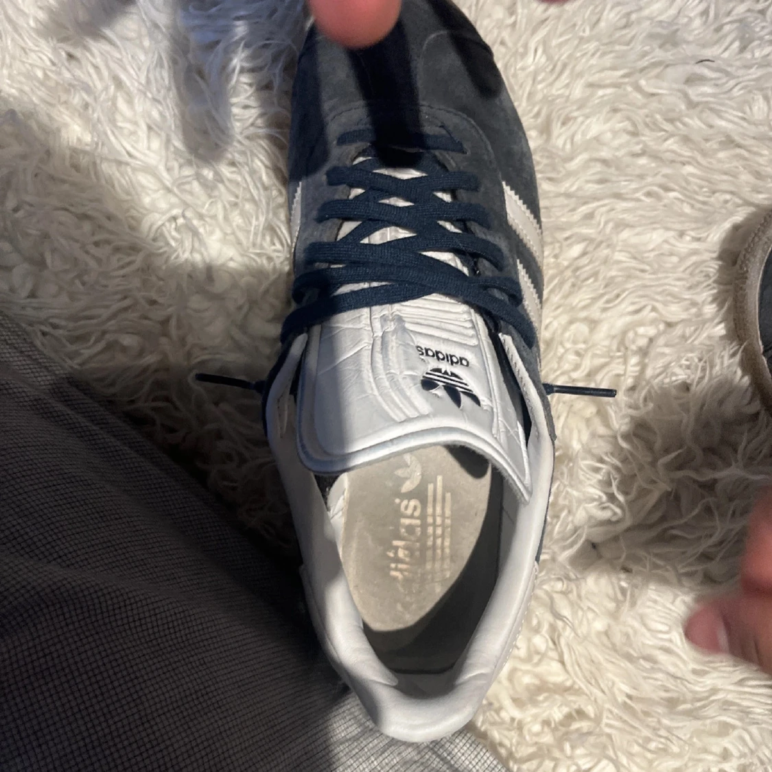 Adidas Gazelle grå/vita sneakers - 3