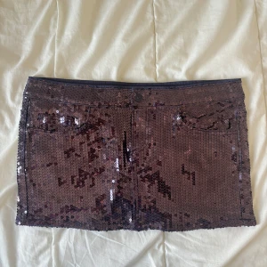 Lilla mini paljettkjol från ONLY S/M 🪩 - REALLY GOOD CONDITION 🫶🏻