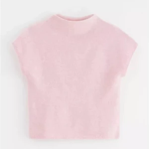 Ljusrosa stickad topp - Superfin🩷 Använt få gånger - som ny🤍 Tveka inte att kontakta vid frågor/bilder !!