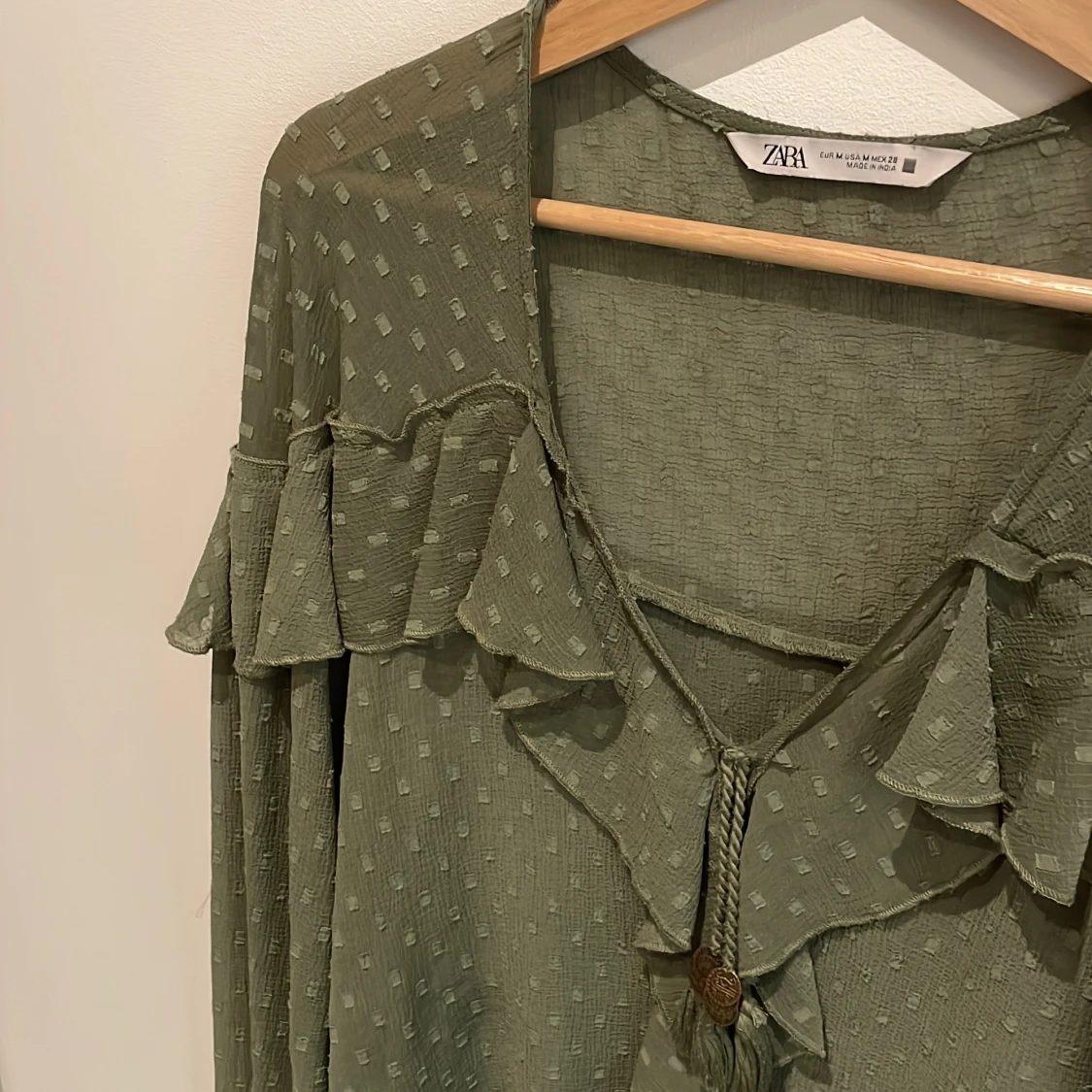 Grön tunn blus från Zara - 2