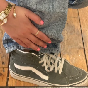 Gröna höga sneakers från Vans - Skitsnygga höga vans, bra skick ❤️