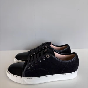 Lanvins - Säljer ett par sjukt snygga lanvins i storlek UK6 (EU40), cond 10/10 endast testade. Medkommer endast skor!