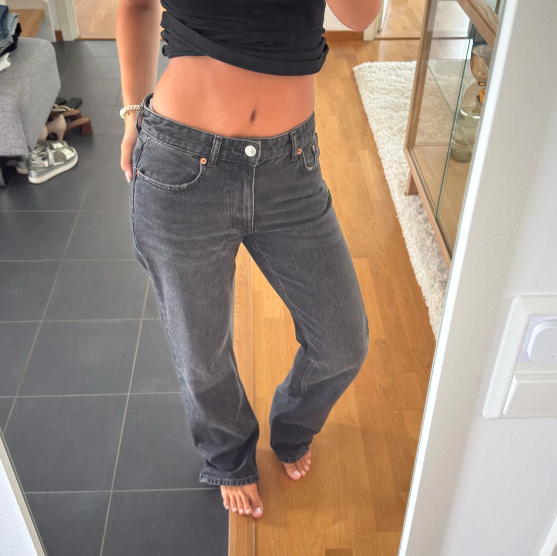 Gråa raka jeans från zara