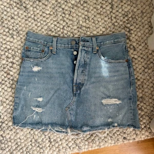 Jeanskjol från Levis - Snygg jeanskjol från Levis <3