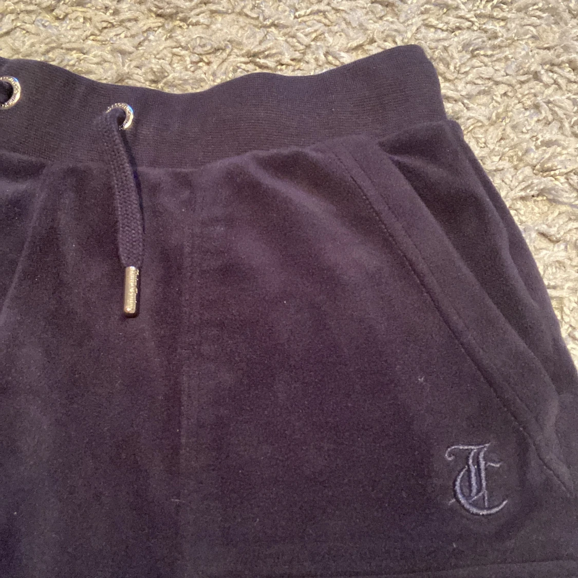 Mörk blå mjukisbyxor i sammet Juicy Couture - 2