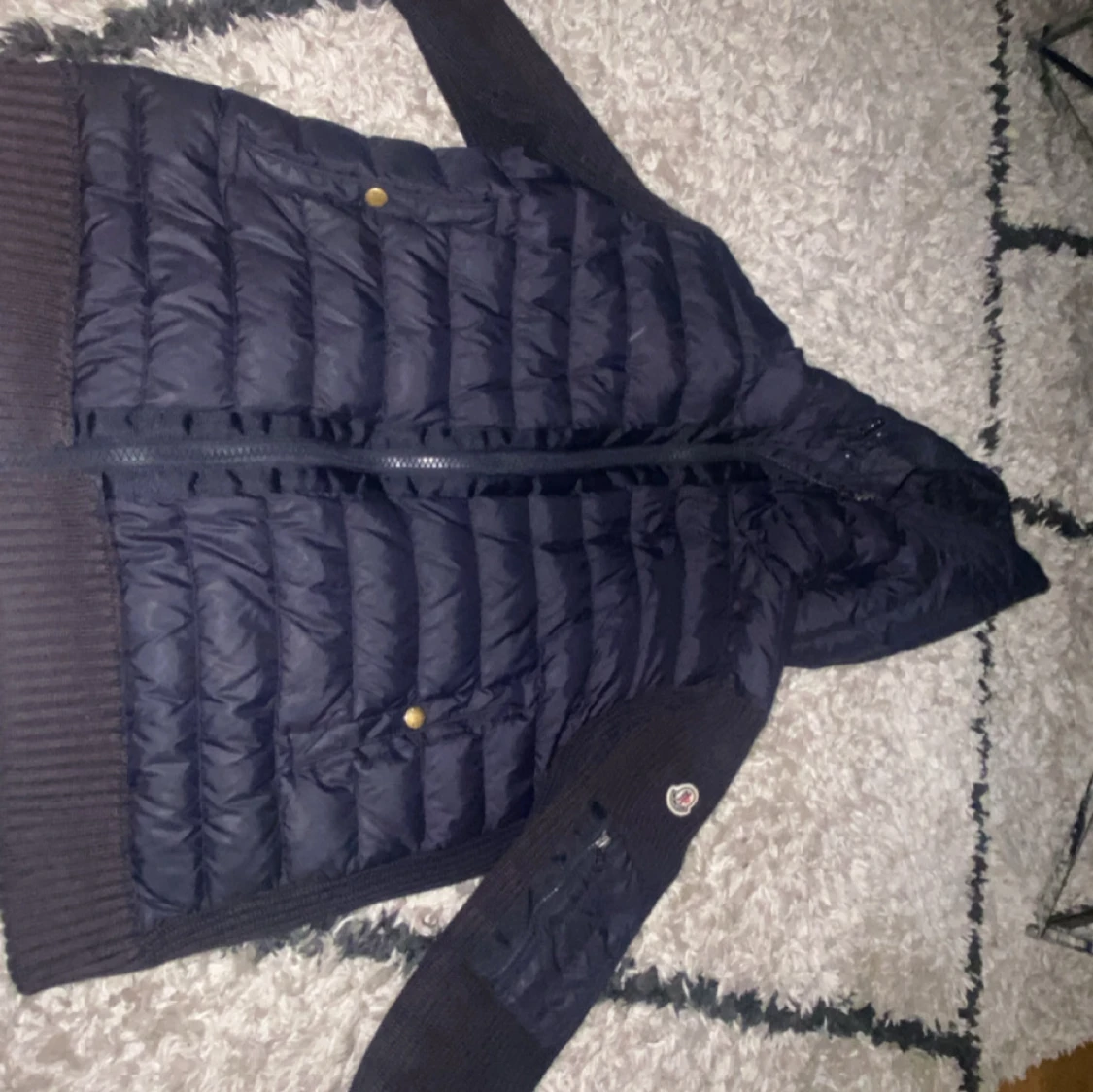 Mörkblå Moncler puffer med stickade ärmar - 2