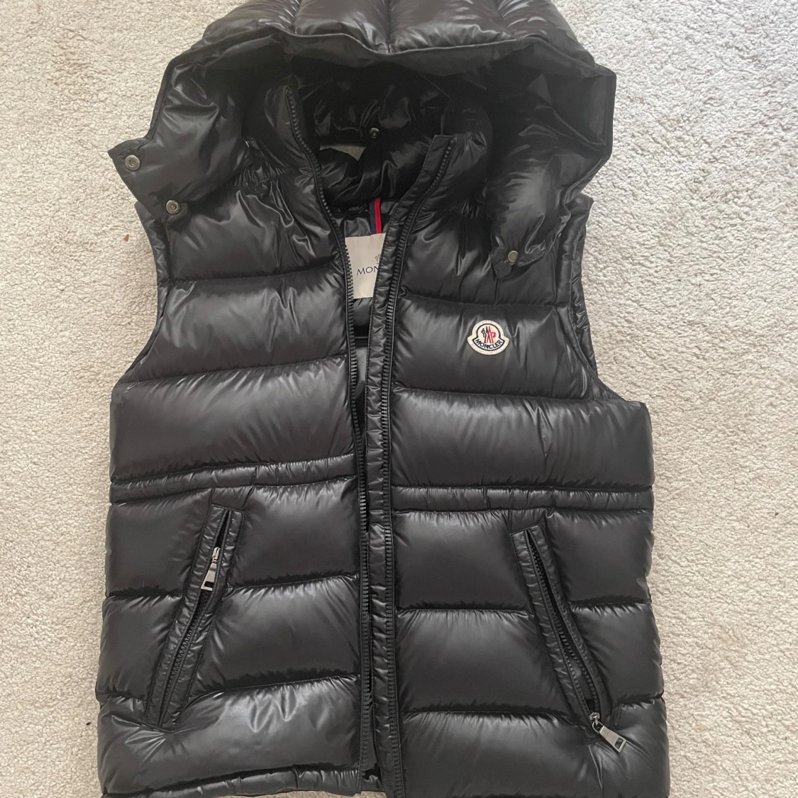 Moncler väst - Ania Hooded Down Gilet