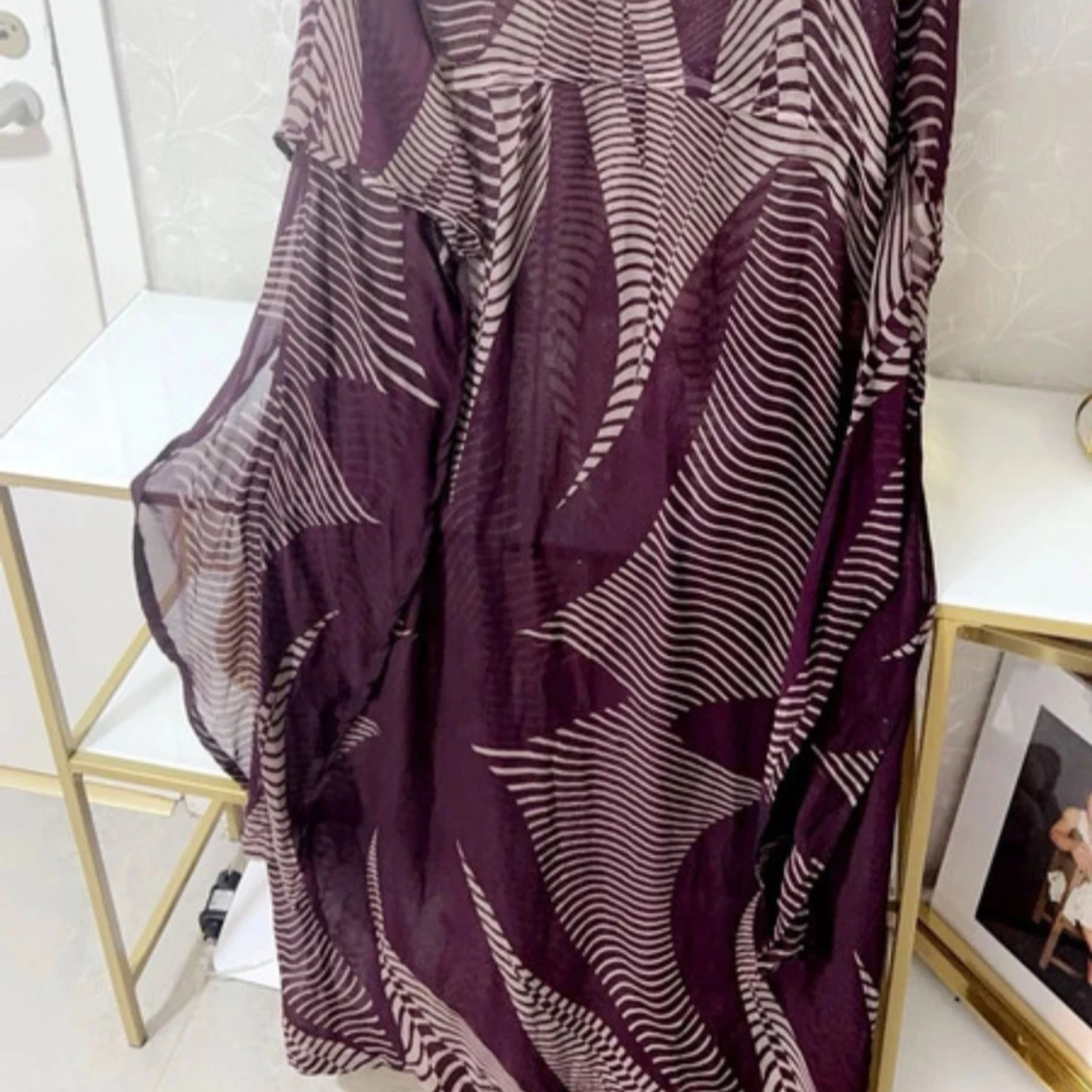 Lila beige kurdisk mönstrad klänning - 1