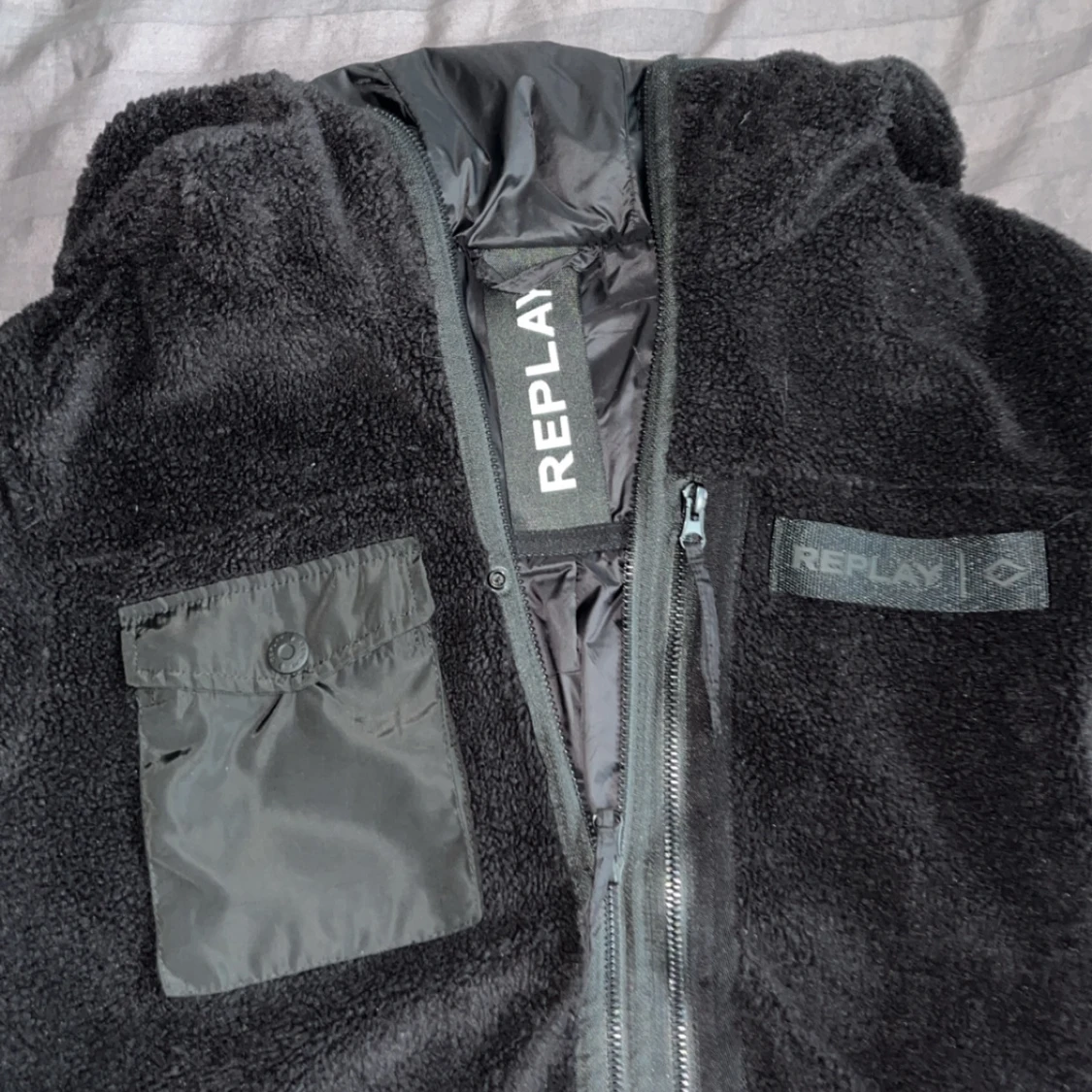 Svart teddyjacka med huva från Replay - 1