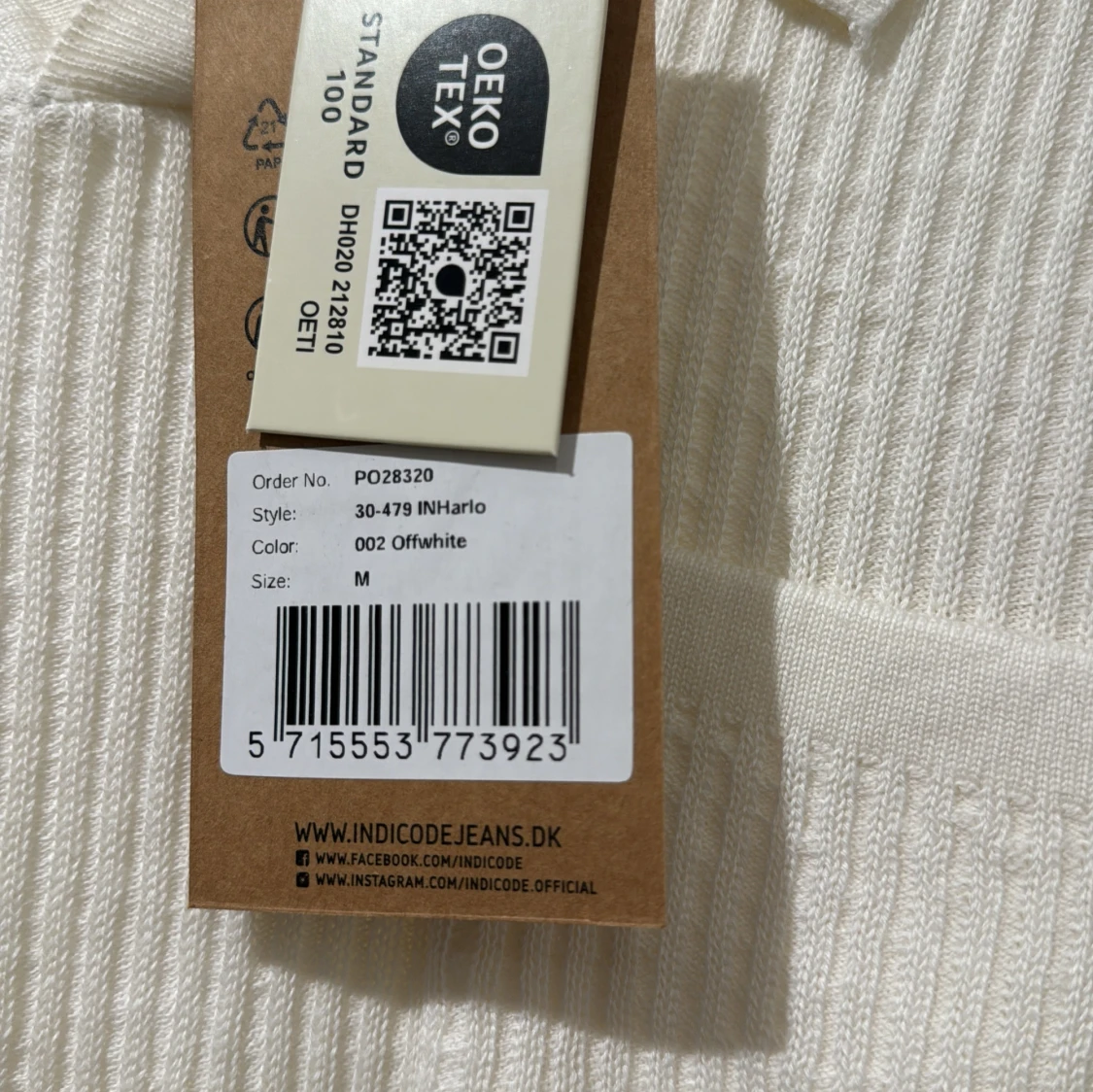 Offwhite pikétröja från Indicode - 3