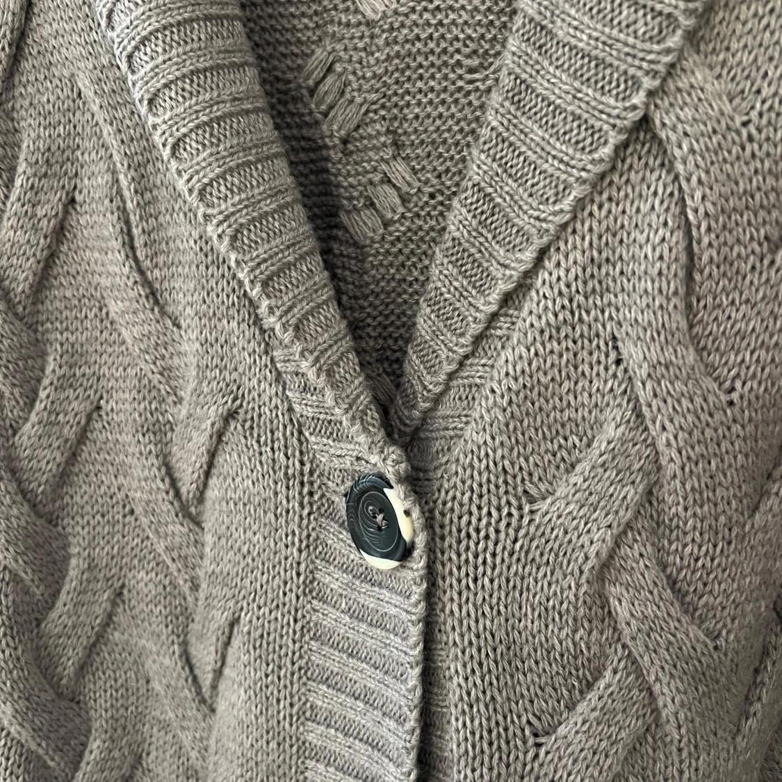 Grå stickad kofta från bpc - 2
