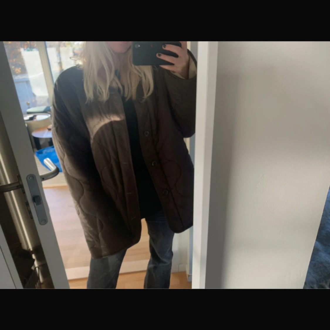 Beige och brun quiltad jacka