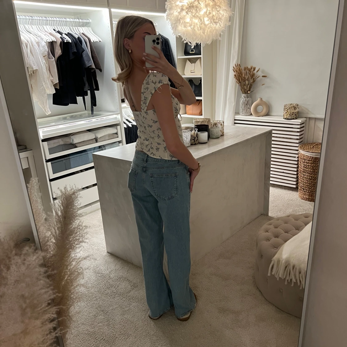 Blommig topp med knytning från Bershka  - 90