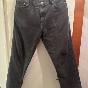 Zara Galaxy 32/30  - Bra skick, storlek 32/30. Modell: Galaxy. 