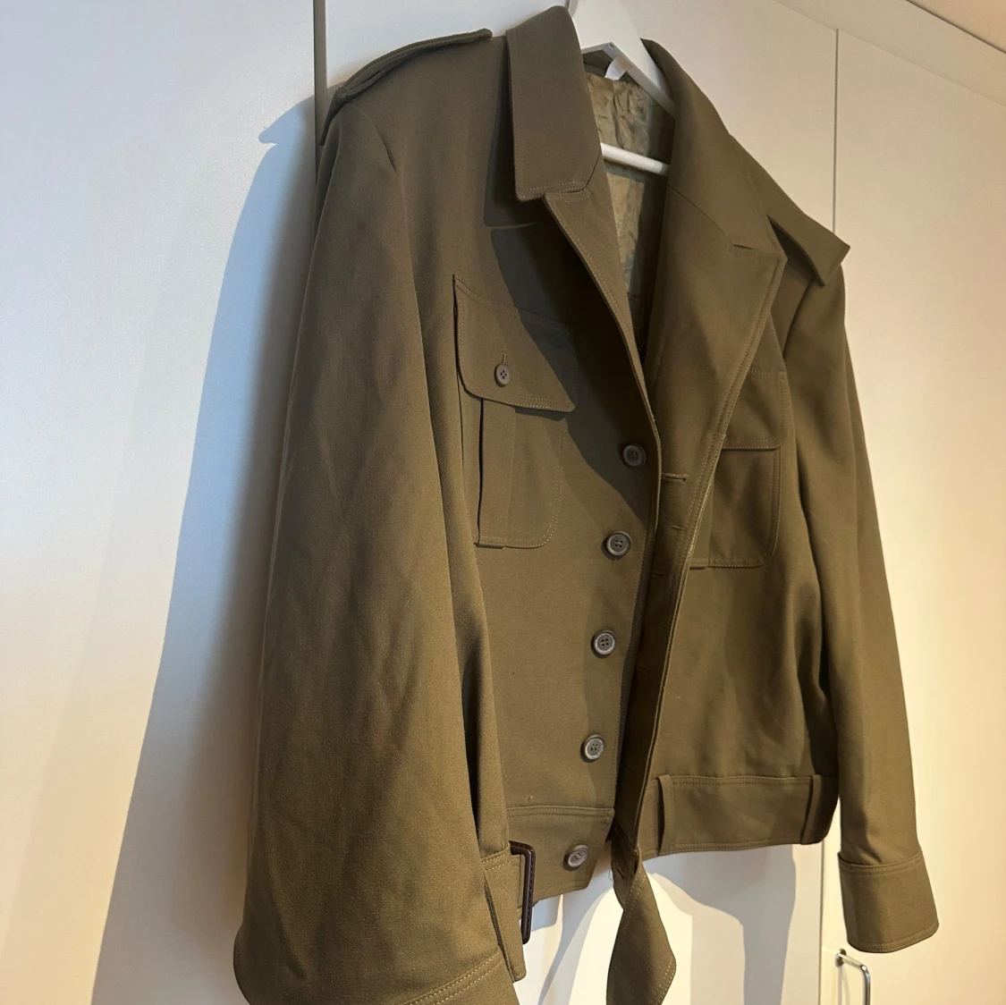 Jacka med bälte - 1