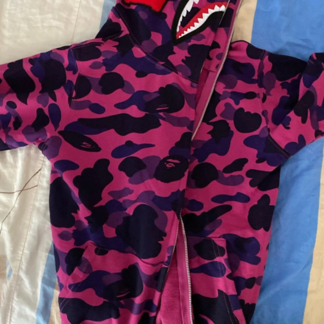 Lila camo hoodie från A Bathing Ape - 2