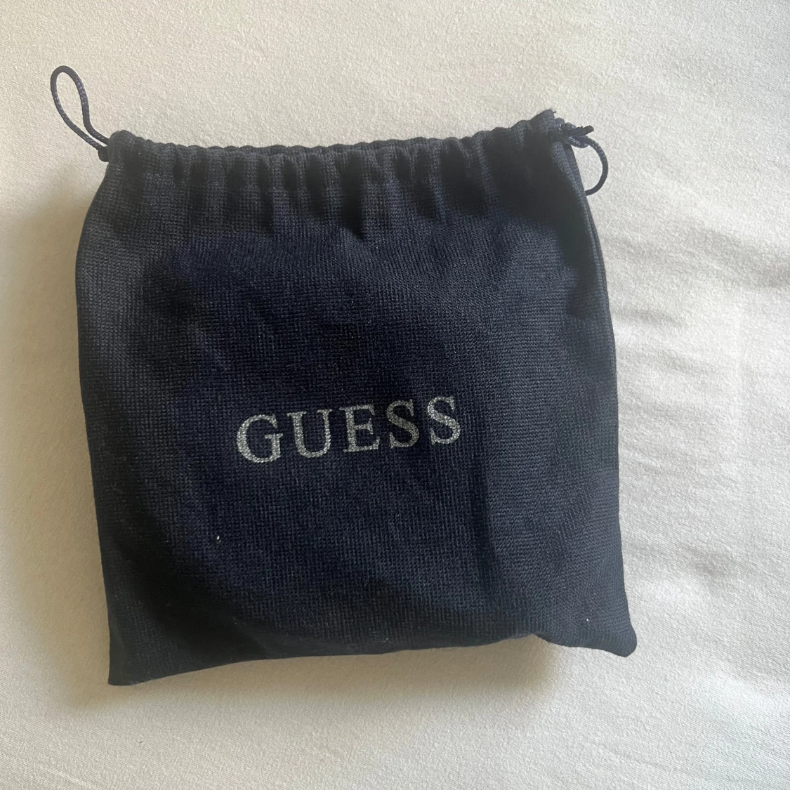 Svart bälte från Guess - 3