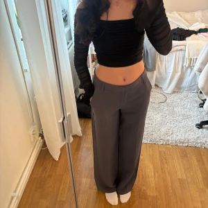 Grå kostymbyxor - Helt oanvända, endast testade🩷