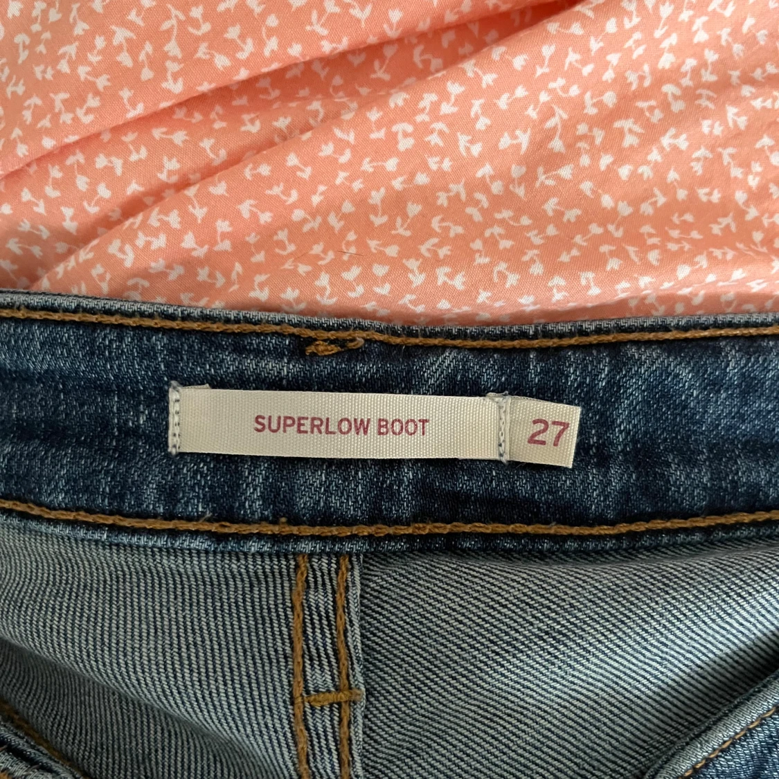 Blå Superlow Bootcut jeans från Levi's - 2