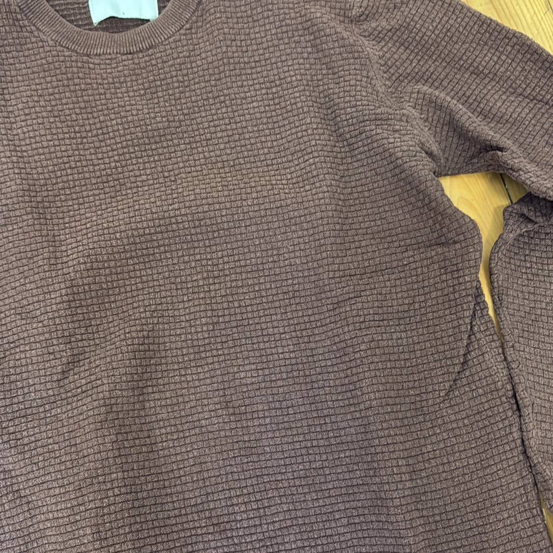 Brun stickad tröja från These Glory Days - 1