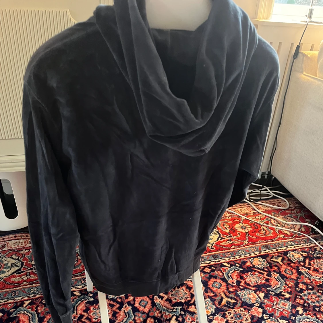 Mörkblå hoodie från Paul & Friends - 2