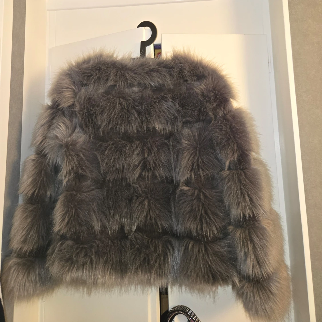 Grå pälsjacka - 2