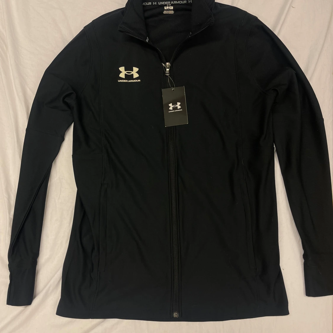 Svart jacka från Under Armour - 1