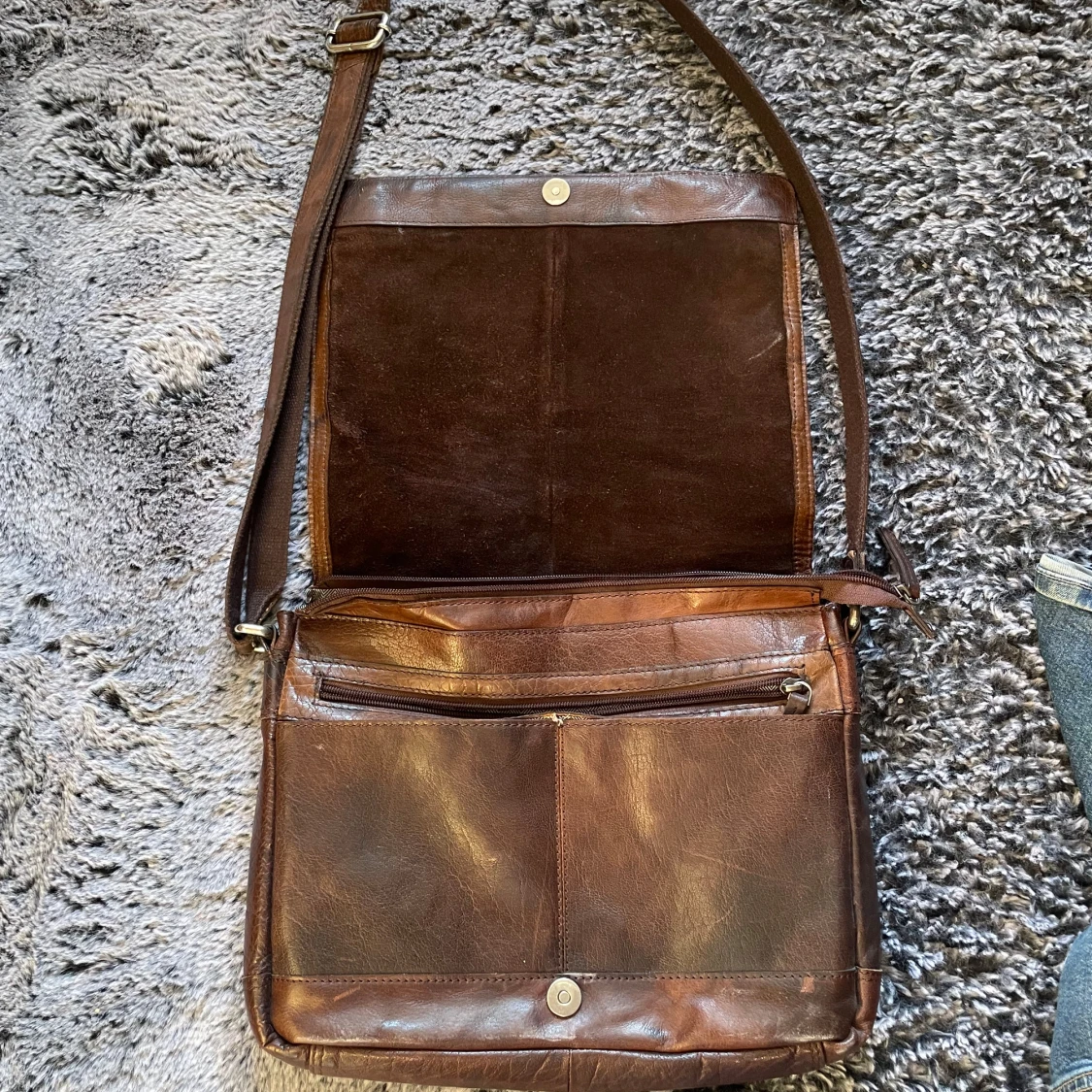 Brun skinn axelväska - 2