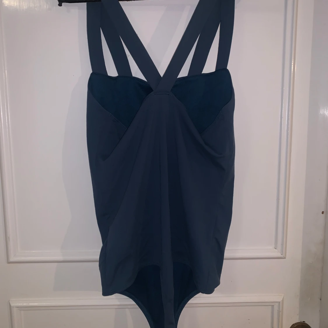 Mörkblå body från BikBok - 1