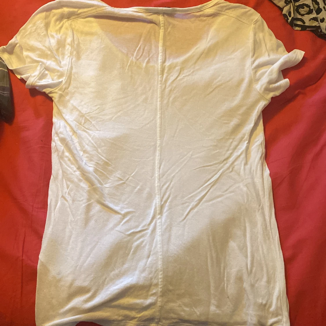 Simple vit tröja - 1