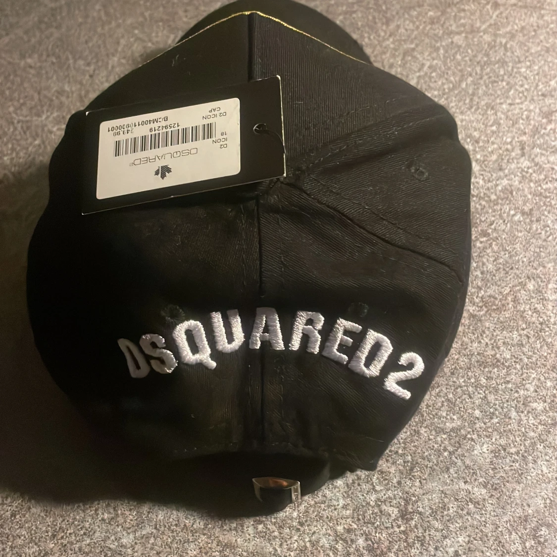 Svart keps från Dsquared2 med broderad patch - 1